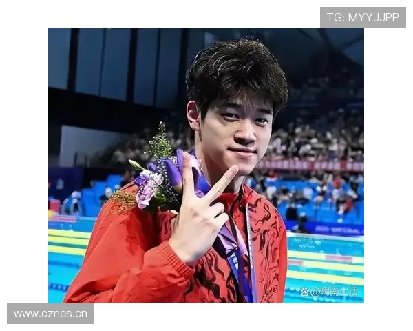 潘展乐赛场上像拼命三郎，生活里居然是个土豪假小子？