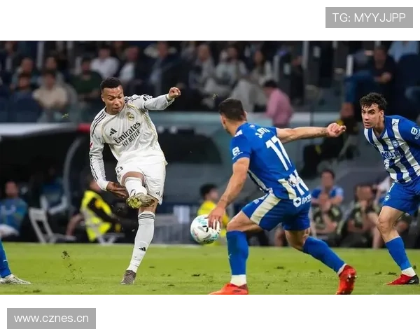 皇马中场失控问题加剧，进攻火力难掩整体稳定性承压